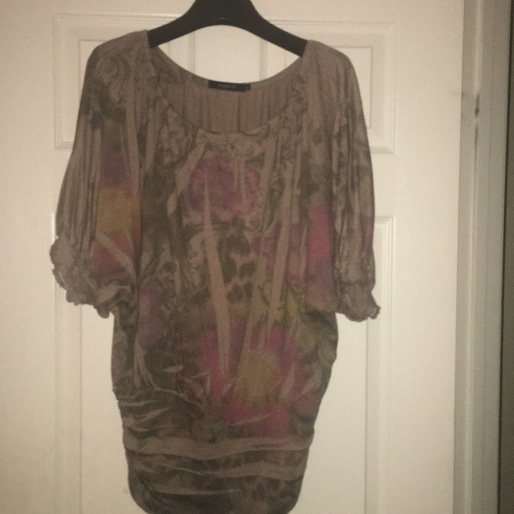 Arden B top